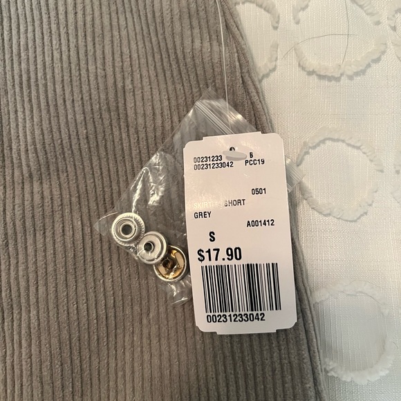 Brand new Forever 21 gray suede button up skirt - Picture 2 of 2